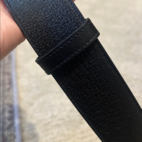 Gucci Black Leather Belt/Authentic - Picture 9 of 10
